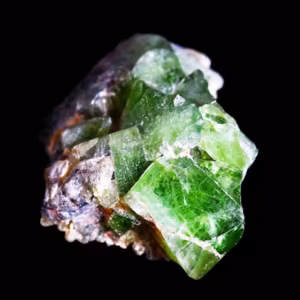 Peridot Essência Mineral do Pacífico